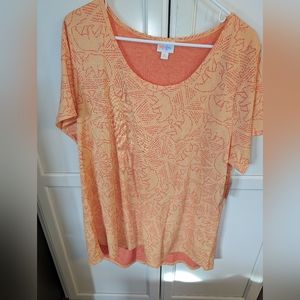 NWT Lularoe Classic T